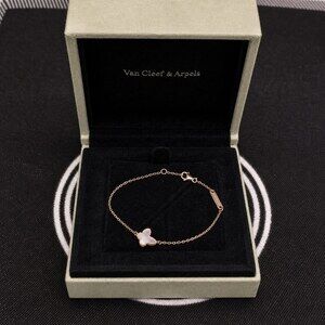 Van Cleef & Arpels Elegant Signature Bracelet Style 2 | New with Box